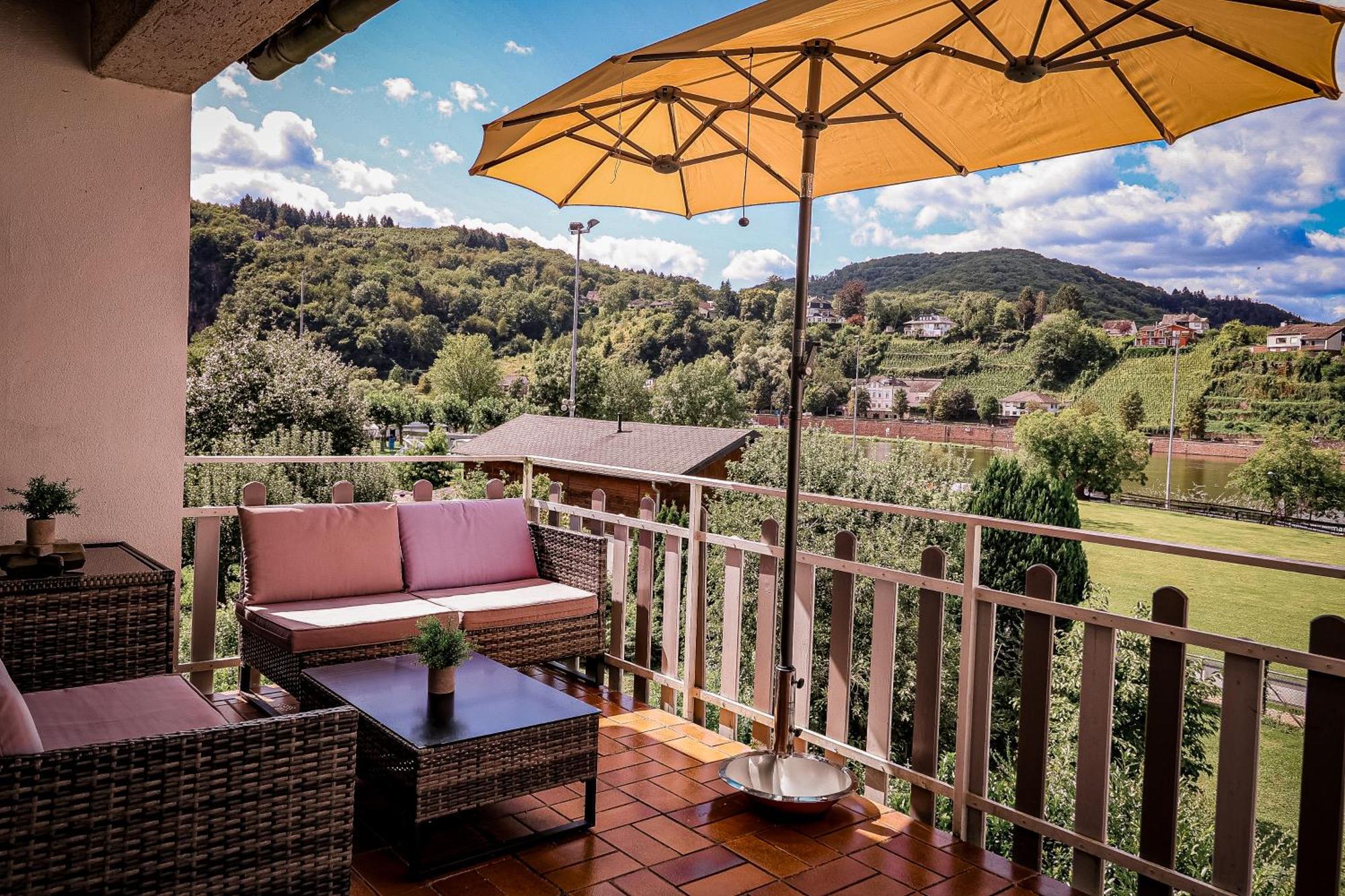 Traumaussicht Kamin Balkon Burgblick 65 Zoll Tv Netflix Sky Joyn Lindenplatz Apartment Булай Екстериор снимка